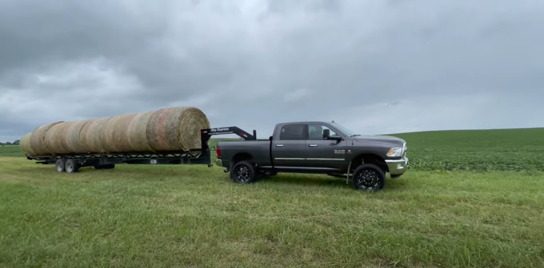 BATTLE OF THE 6.7s!!! | Powerstroke vs. Cummins https://handsminimaxx.com h&s mini maxx