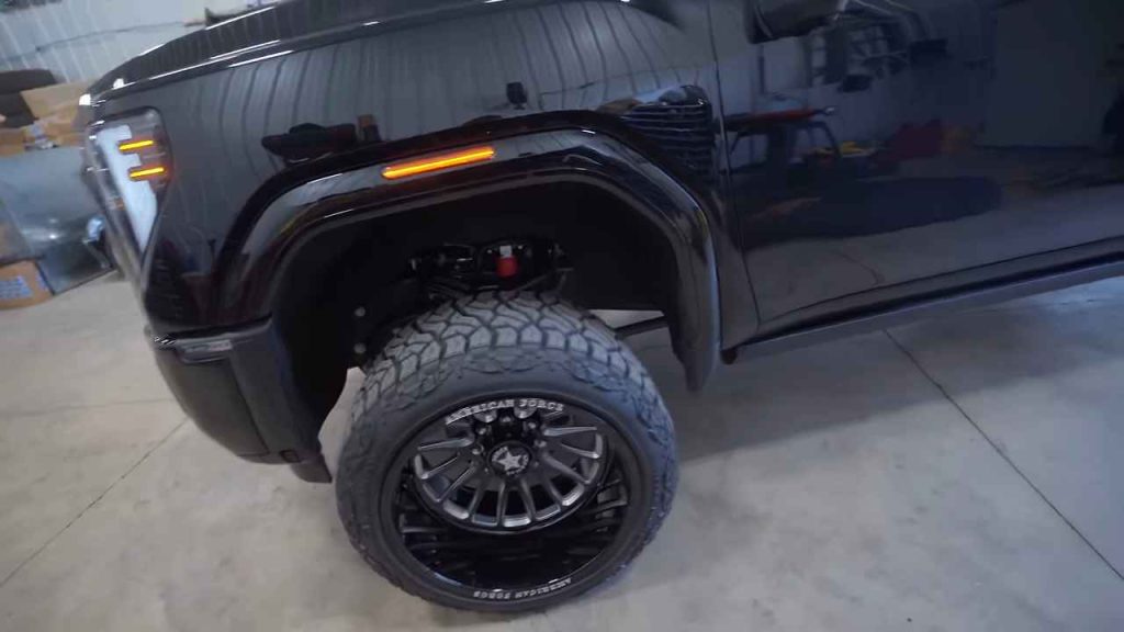 DREAM DURAMAX GETS THE PERFECT 22X14 WHEELS! 
https://handsminimaxx.com