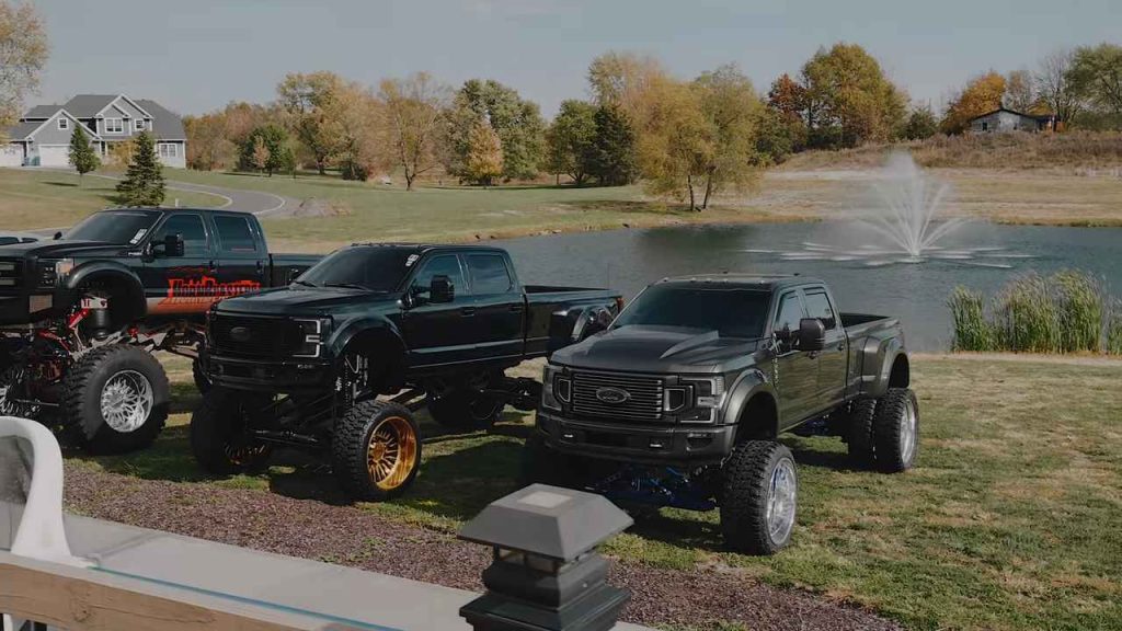 MASSIVE 30” LIFTED First Gen Cummins on 44’s Boggers FIRST DRIVE! 
https://handsminimaxx.com