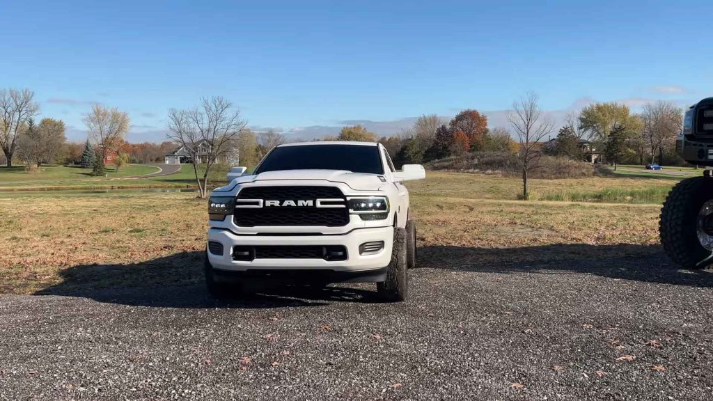 Mudding 30” LIFTED 2nd Gen Cummins UNTIL IT BREAKS!
https://handsminimaxx.com