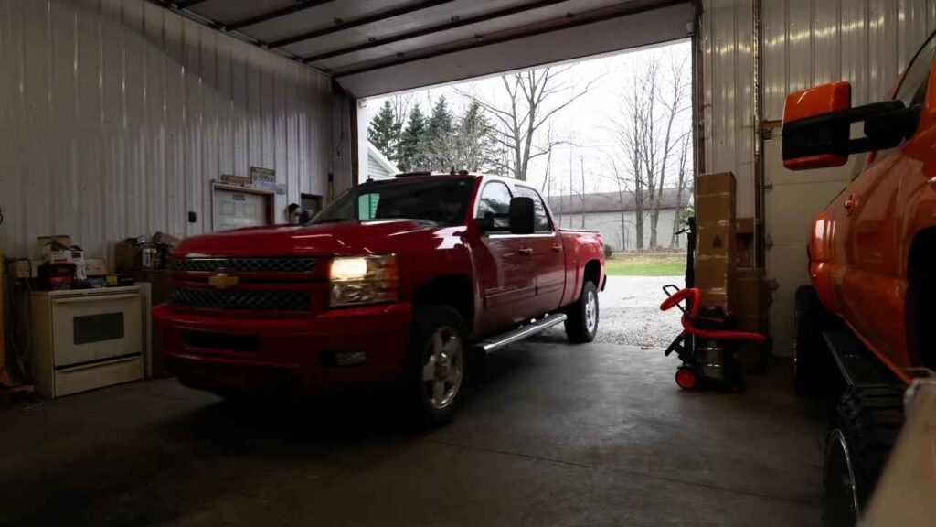  Installing My 10 Blade Turbo On This Completely Stock Duramax! 
https://handsminimaxx.com