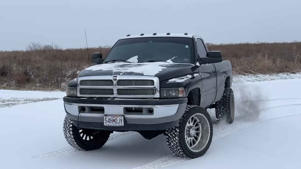 Twin-Turbo 4th Gen Cummins FLAMETHROWER HOODSTACK! 