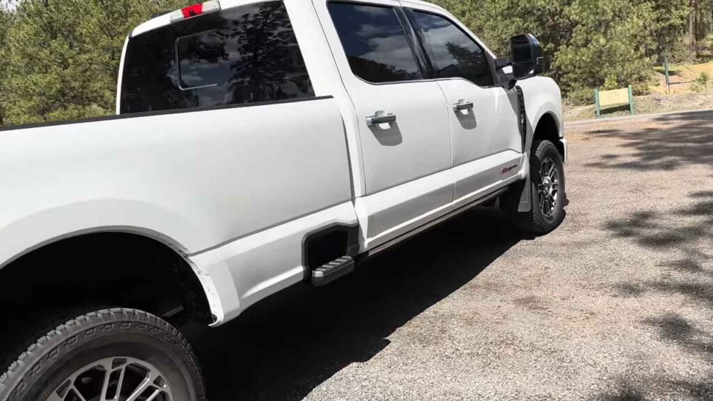 2025 Ram HD vs 24 Ford F350. Owner review of what stands out between these two
https://handsminimaxx.com